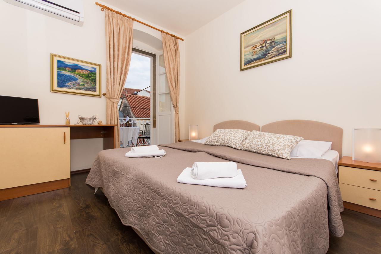 Rooms Villa Liza Τρογκίρ Εξωτερικό φωτογραφία